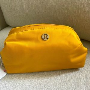Lululemon Feeling Ready pouch mini